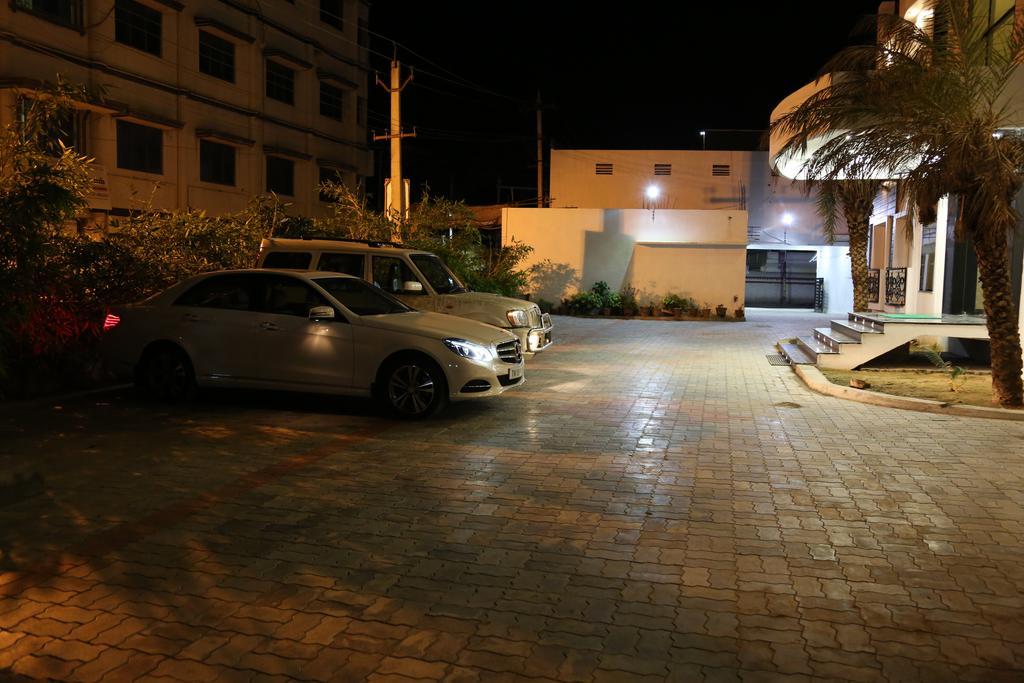 Pine Tree Aparthotel กาญจีปุรัม ห้อง รูปภาพ